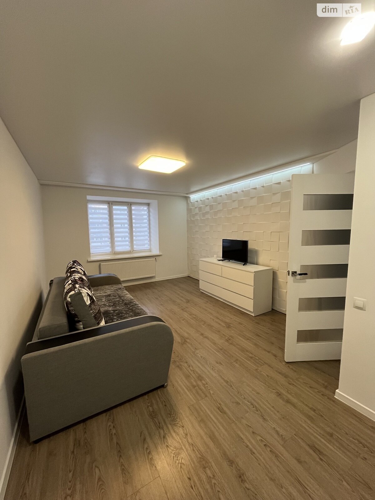 однокімнатна квартира в Тернополі, район Бам, на вул. Генерала Мирона Тарнавського 30 в довготривалу оренду помісячно фото 1 однокімнатна квартира в Тернополі, район Бам, на вул. Генерала Мирона Тарнавського 30 в довготривалу оренду помісячно фото 1