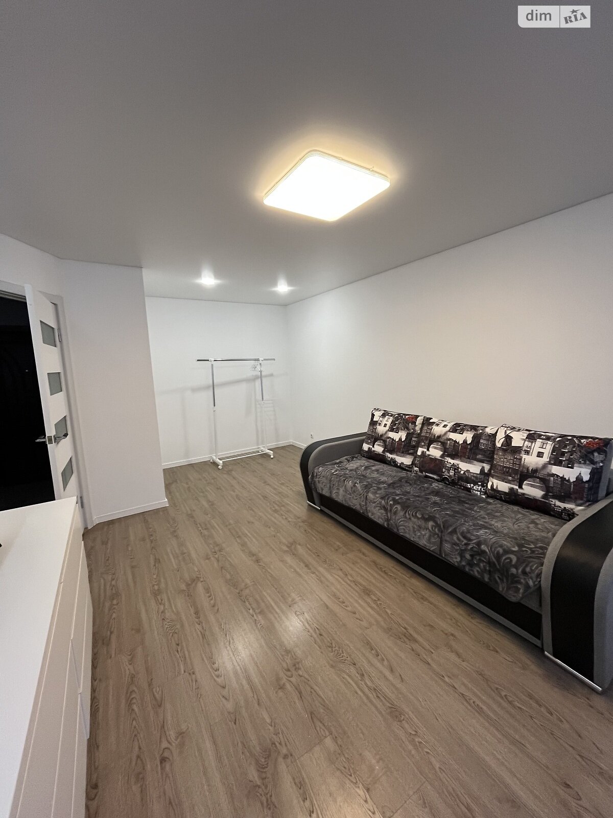 однокімнатна квартира в Тернополі, район Бам, на вул. Генерала Мирона Тарнавського 30 в довготривалу оренду помісячно фото 1 однокімнатна квартира в Тернополі, район Бам, на вул. Генерала Мирона Тарнавського 30 в довготривалу оренду помісячно фото 1