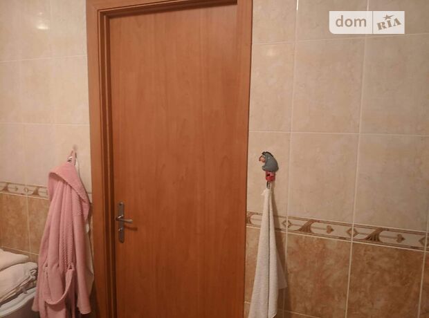 трехкомнатная квартира с мебелью в Тернополе, район Бам, на ул. Киевская в аренду на долгий срок помесячно фото 1 трехкомнатная квартира с мебелью в Тернополе, район Бам, на ул. Киевская в аренду на долгий срок помесячно фото 1