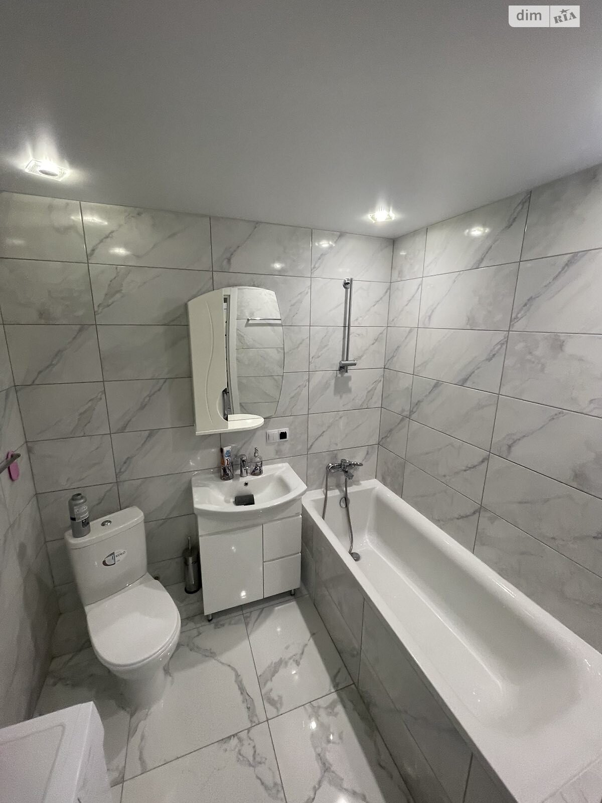 однокомнатная квартира в Тернополе, район Бам, на ул. Киевская 9Д в аренду на долгий срок помесячно фото 1 однокомнатная квартира в Тернополе, район Бам, на ул. Киевская 9Д в аренду на долгий срок помесячно фото 1