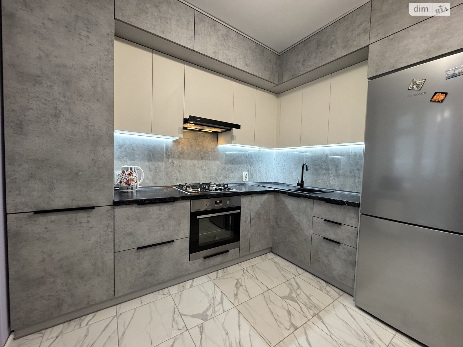 двухкомнатная квартира в Тернополе, район Бам, на ул. Лепкого Богдана в аренду на долгий срок помесячно фото 1