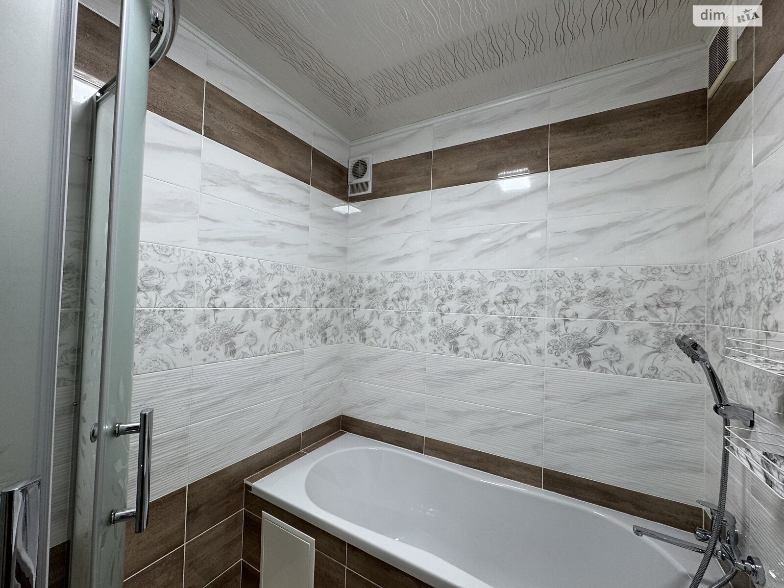 двухкомнатная квартира в Тернополе, район Бам, на ул. Лепкого Богдана в аренду на долгий срок помесячно фото 1