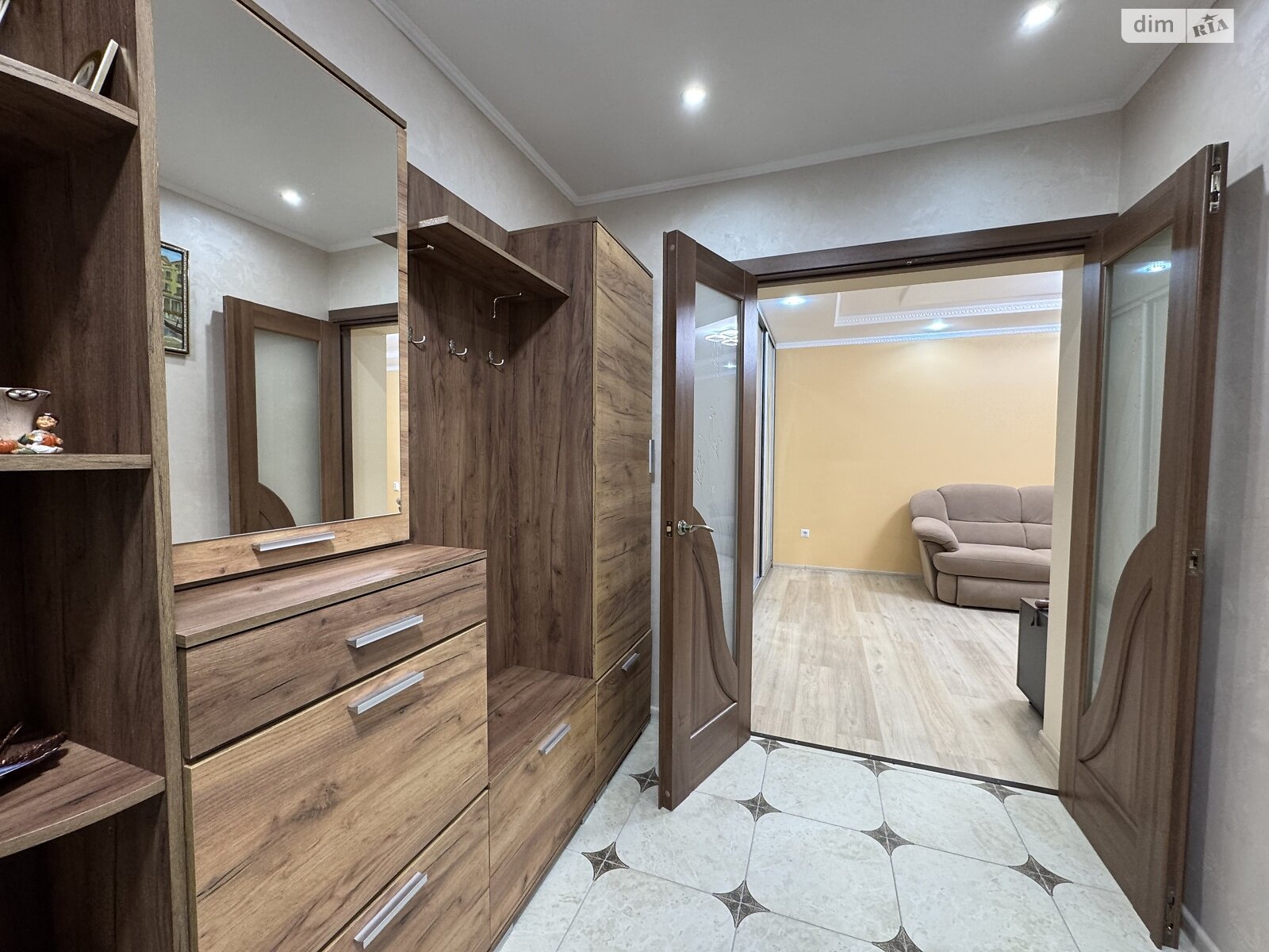 двухкомнатная квартира в Тернополе, район Бам, на ул. Лепкого Богдана в аренду на долгий срок помесячно фото 1