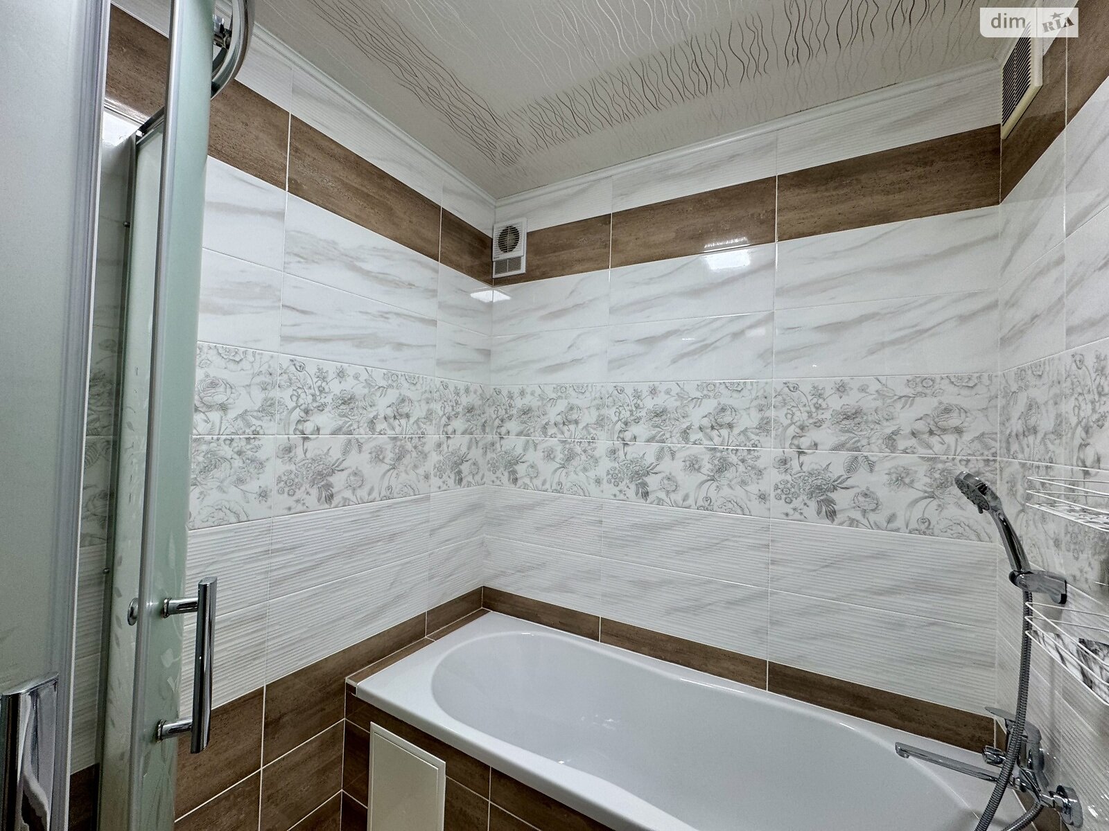 двухкомнатная квартира в Тернополе, район Бам, на ул. Лепкого Богдана в аренду на долгий срок помесячно фото 1