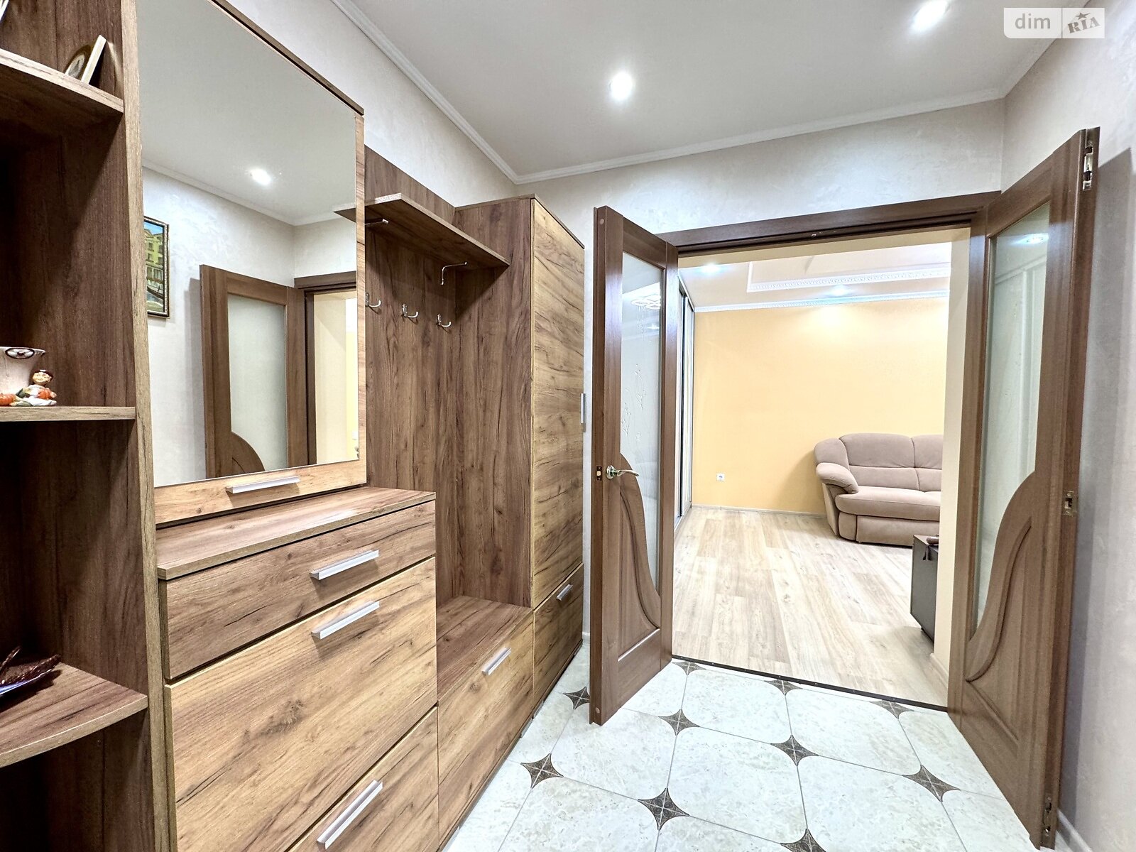 двухкомнатная квартира в Тернополе, район Бам, на ул. Лепкого Богдана в аренду на долгий срок помесячно фото 1