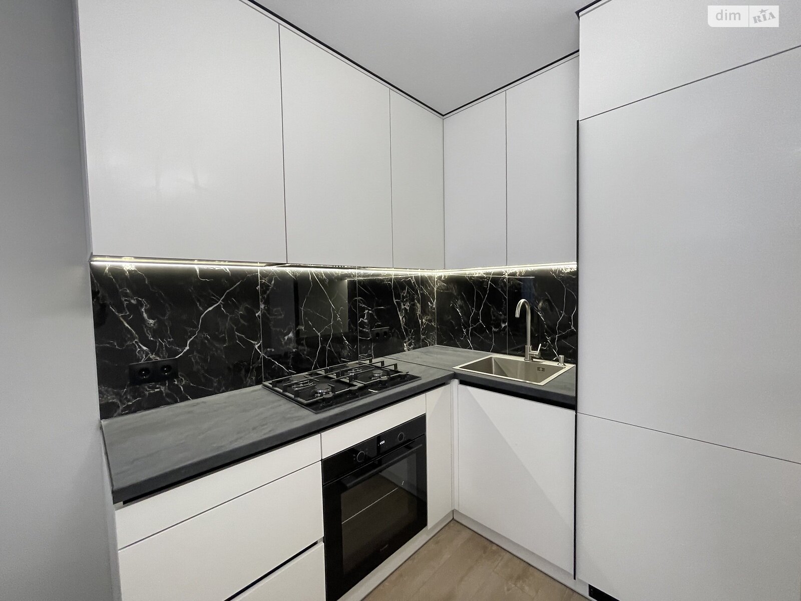 однокомнатная квартира в Тернополе, район Бам, на ул. Смакулы в аренду на долгий срок помесячно фото 1