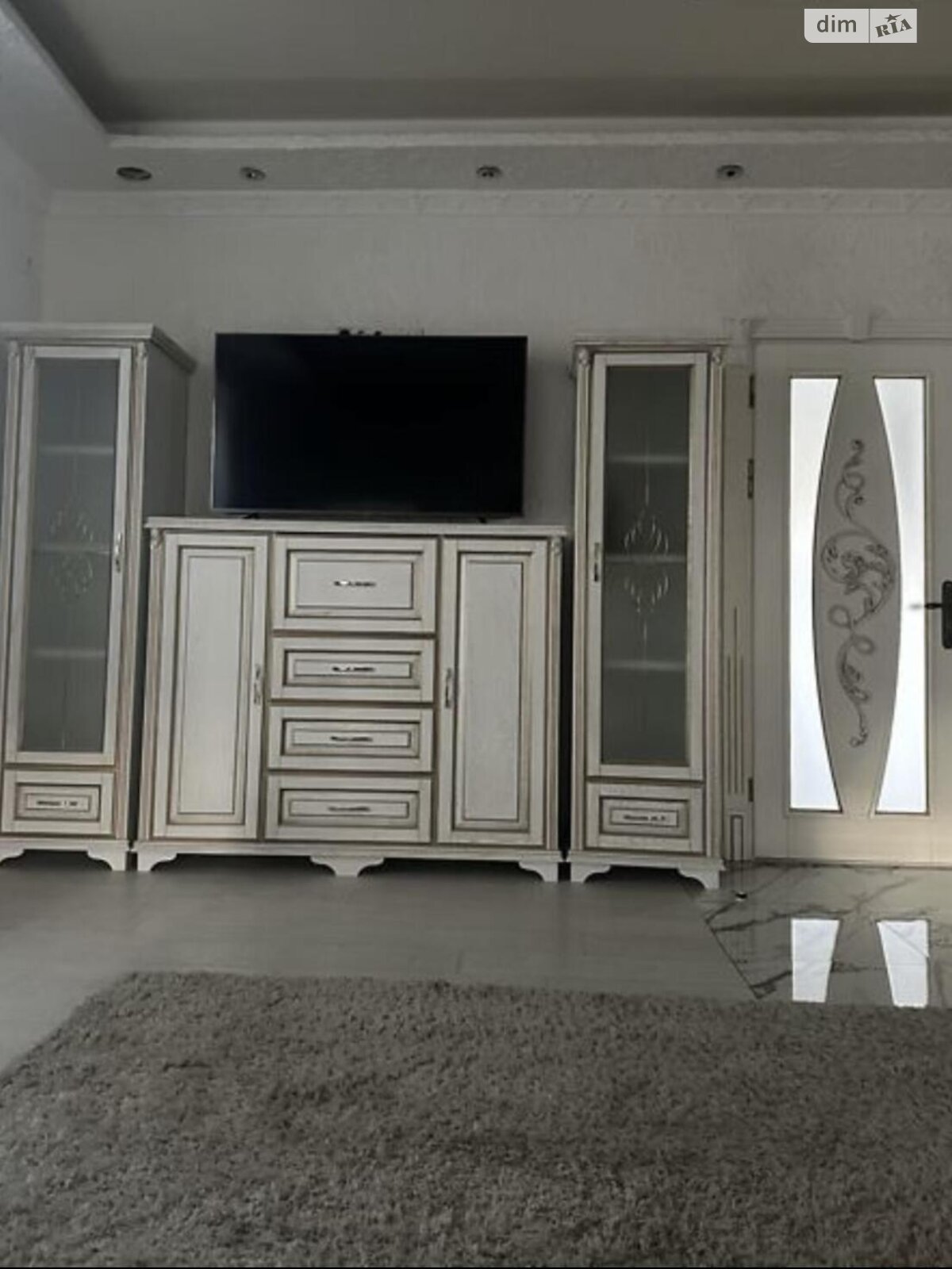 четырехкомнатная квартира в Тернополе, район Бам, на ул. Збаражская в аренду на долгий срок помесячно фото 1