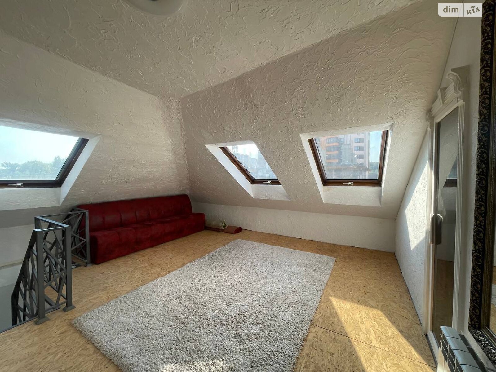 четырехкомнатная квартира в Тернополе, район Бам, на ул. Збаражская в аренду на долгий срок помесячно фото 1