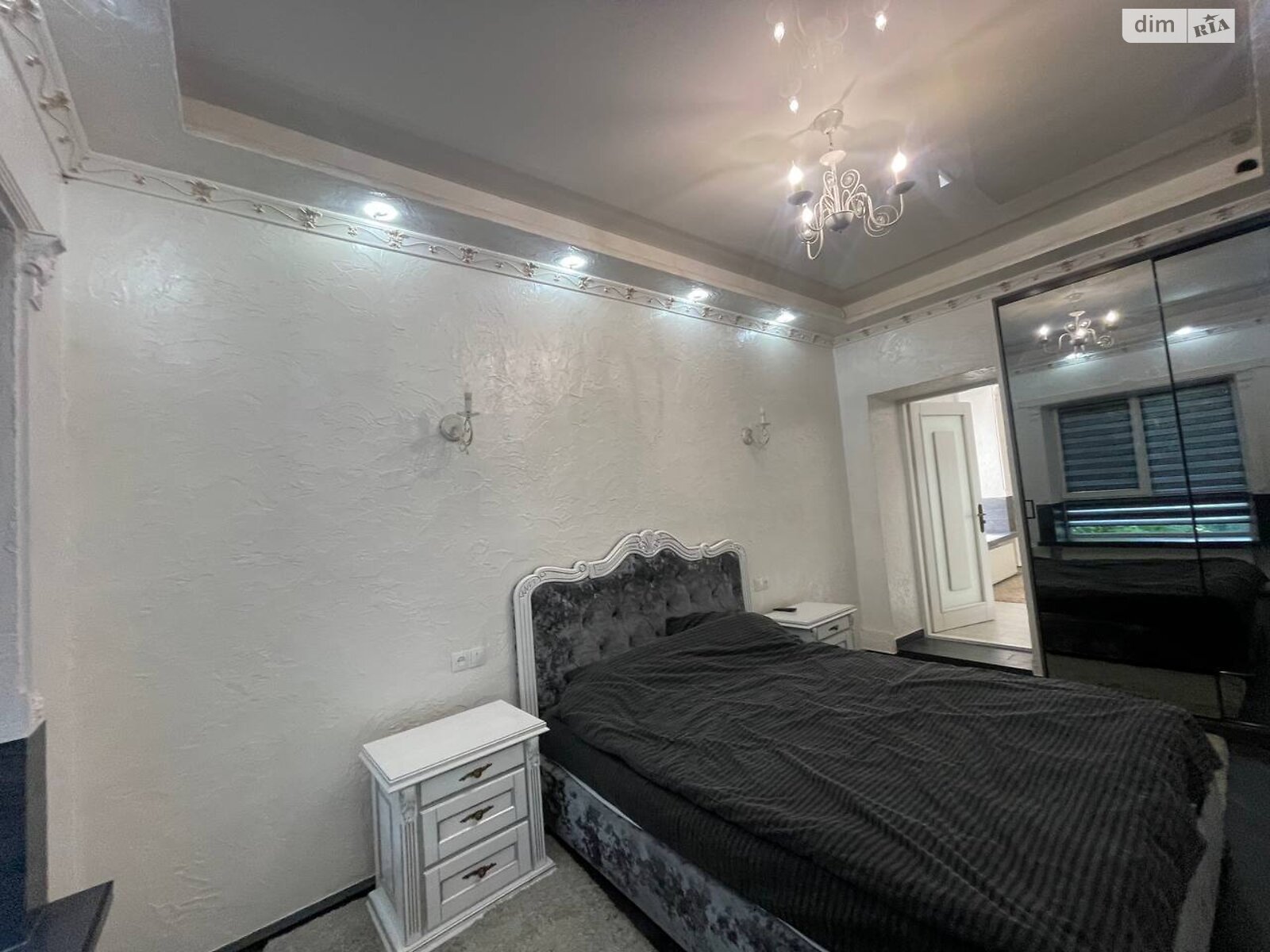 четырехкомнатная квартира в Тернополе, район Бам, на ул. Збаражская в аренду на долгий срок помесячно фото 1