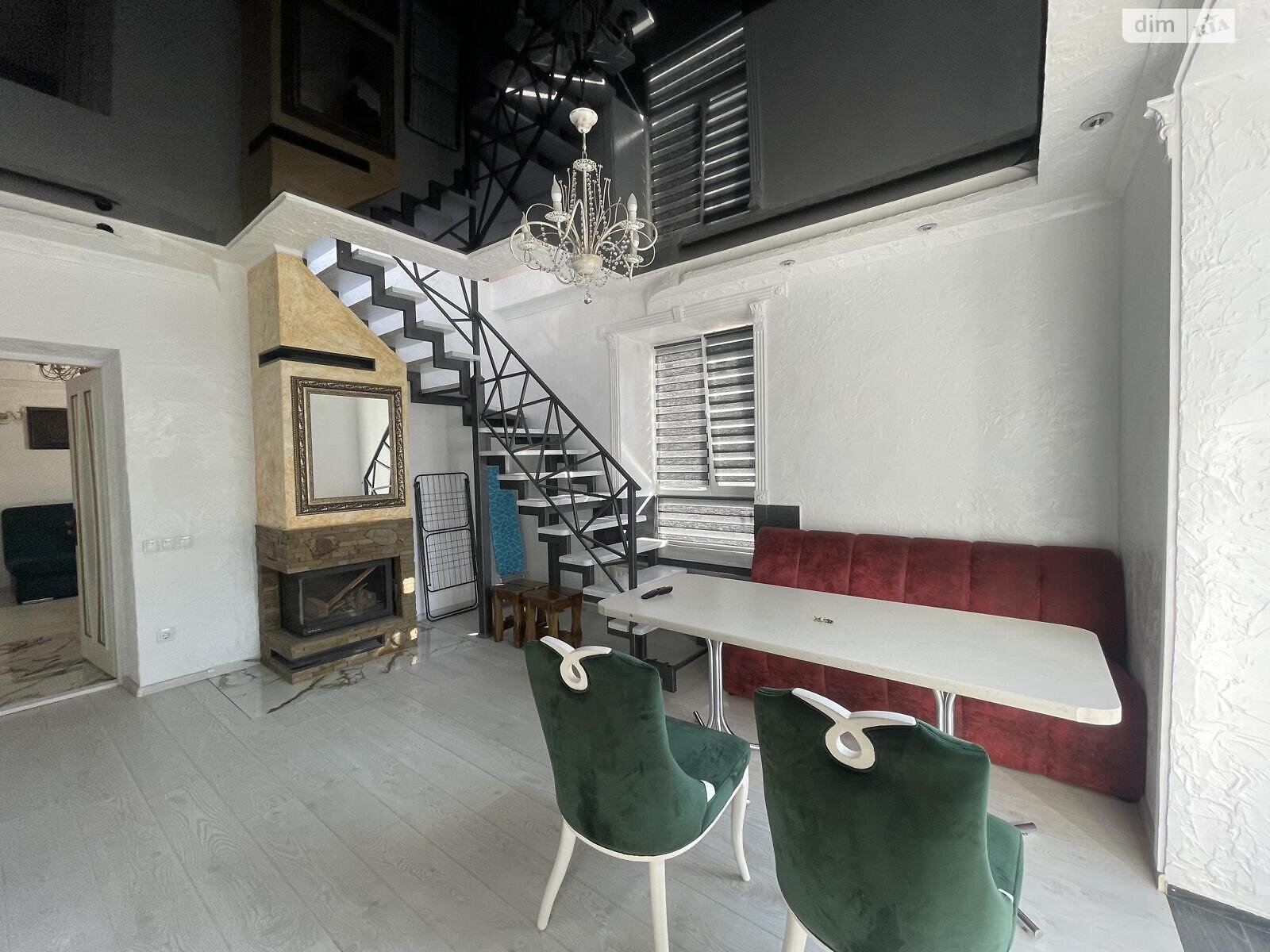 четырехкомнатная квартира в Тернополе, район Бам, на ул. Збаражская в аренду на долгий срок помесячно фото 1