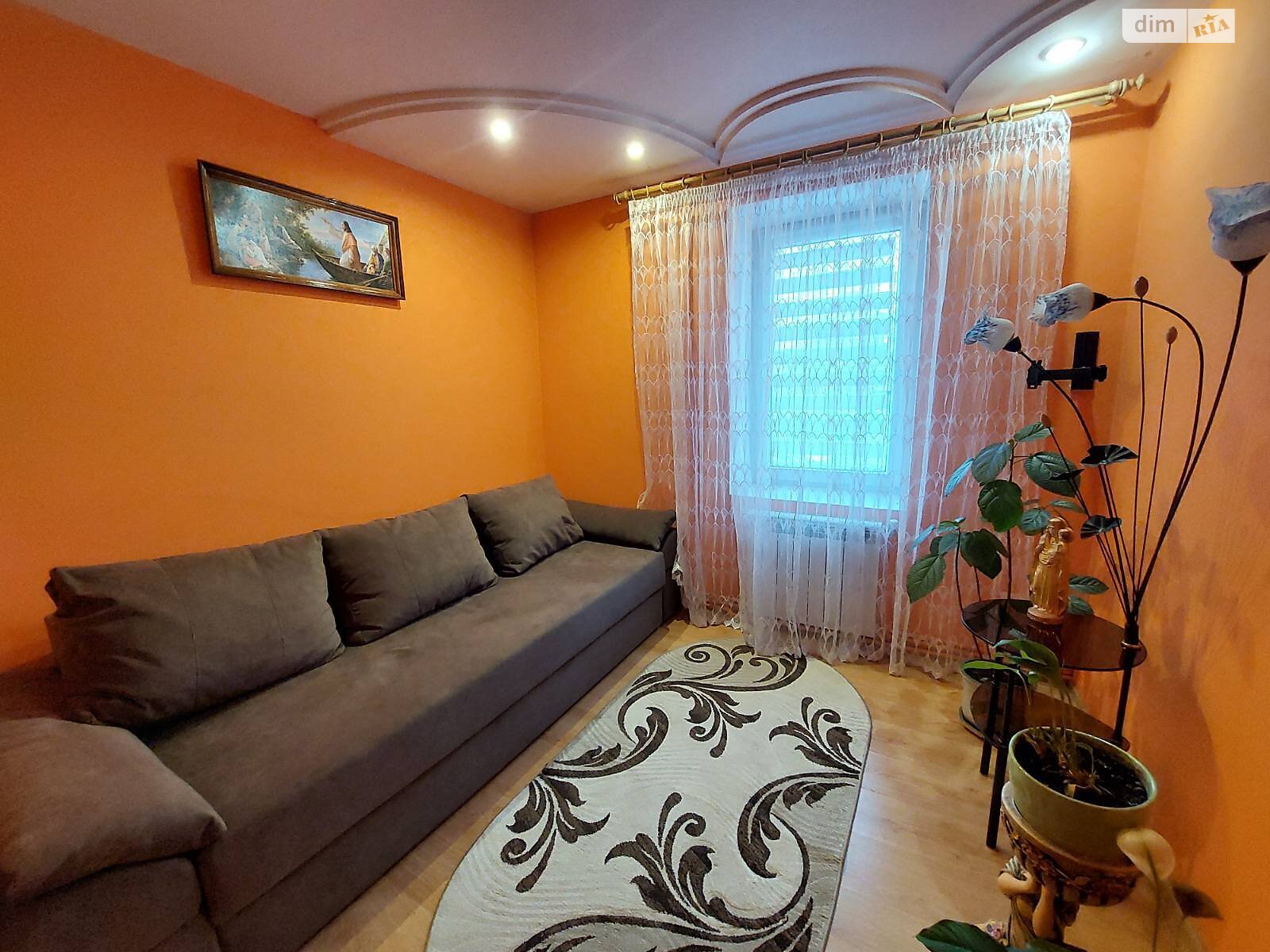 трехкомнатная квартира в Тернополе, район Бам, на просп. Злуки в аренду на долгий срок помесячно фото 1