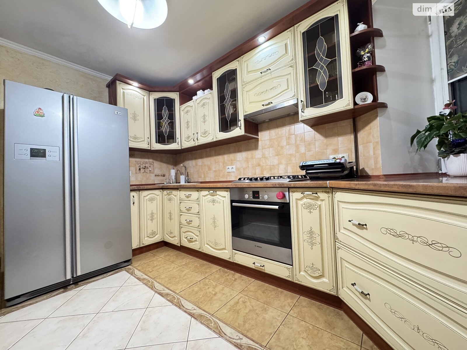 трехкомнатная квартира в Тернополе, район Бам, на просп. Злуки в аренду на долгий срок помесячно фото 1