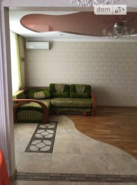 трехкомнатная квартира с мебелью в Тернополе, район Березовица, на ул. Микулинецкая в аренду на долгий срок помесячно фото 1 трехкомнатная квартира с мебелью в Тернополе, район Березовица, на ул. Микулинецкая в аренду на долгий срок помесячно фото 1
