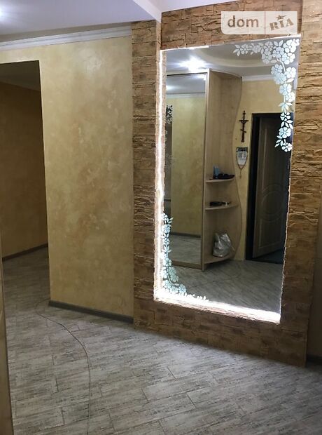 трехкомнатная квартира с мебелью в Тернополе, район Березовица, на ул. Микулинецкая в аренду на долгий срок помесячно фото 1 трехкомнатная квартира с мебелью в Тернополе, район Березовица, на ул. Микулинецкая в аренду на долгий срок помесячно фото 1