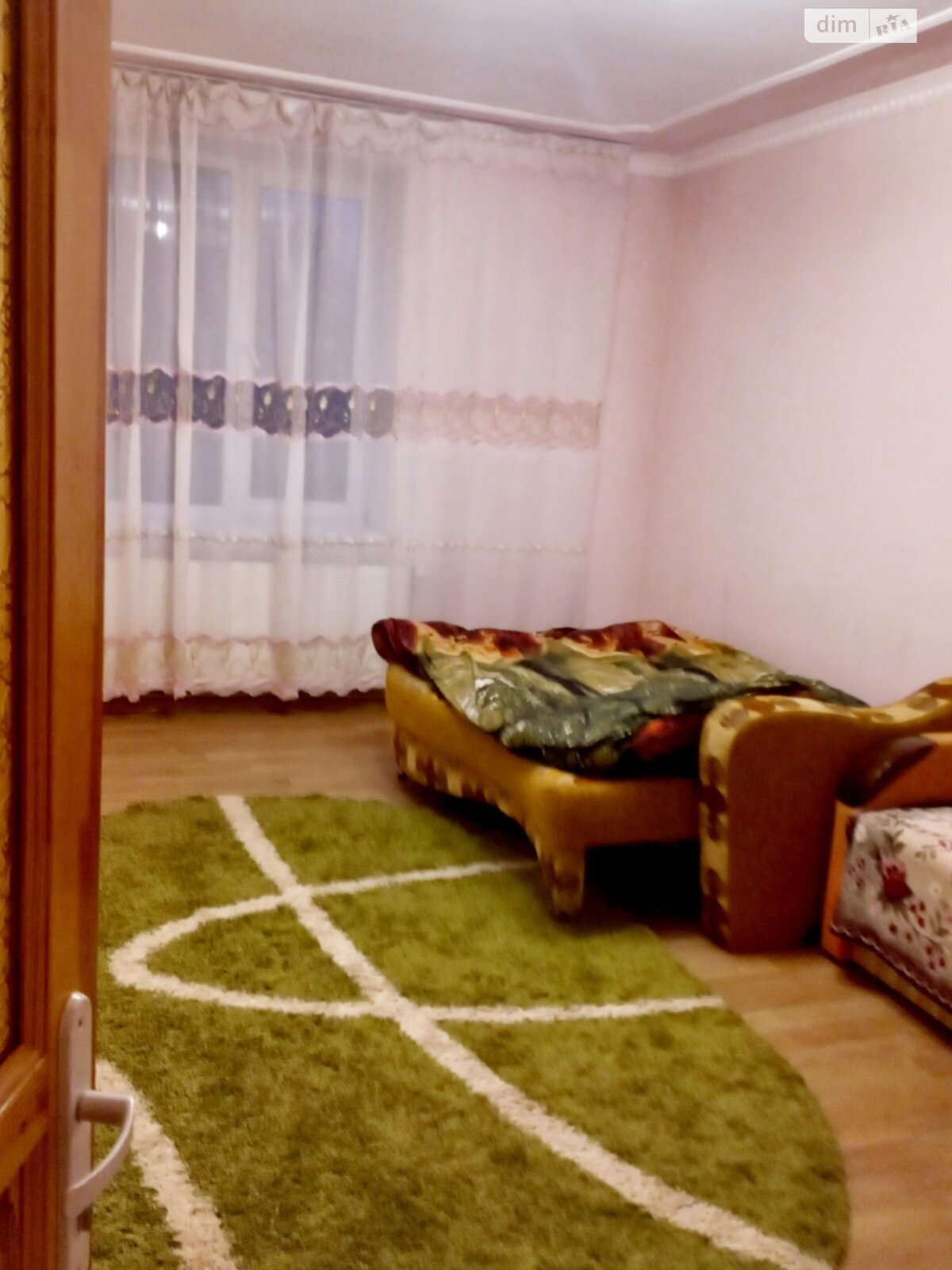 двухкомнатная квартира в Тернополе, на ул. Бродовская в аренду на долгий срок помесячно фото 1