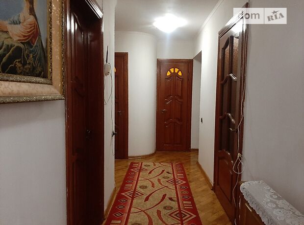 четырехкомнатная квартира с мебелью в Тернополе, район Дружба, на ул. Карпенко в аренду на долгий срок помесячно фото 1 четырехкомнатная квартира с мебелью в Тернополе, район Дружба, на ул. Карпенко в аренду на долгий срок помесячно фото 1