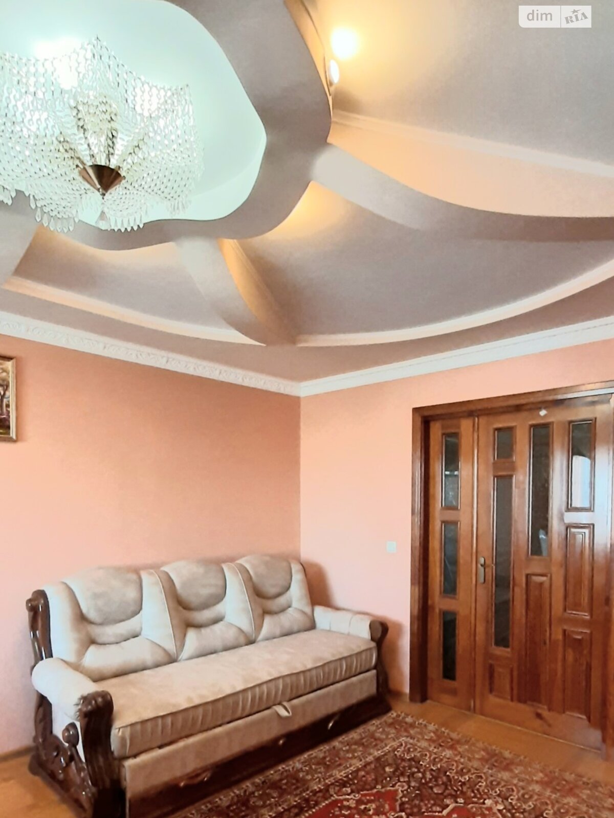 трехкомнатная квартира в Тернополе, район Дружба, на ул. Будного Степана в аренду на долгий срок помесячно фото 1