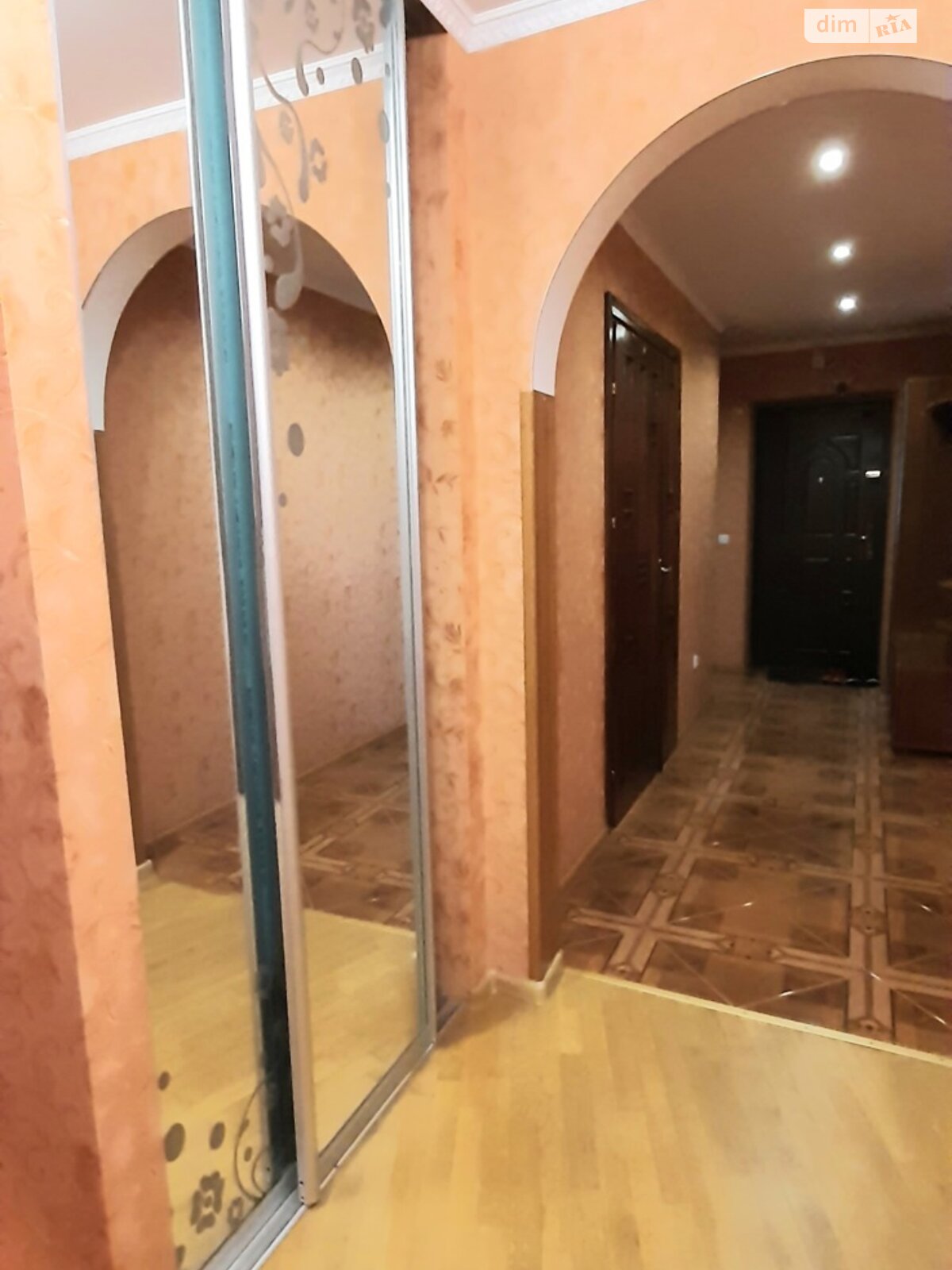 трехкомнатная квартира в Тернополе, район Дружба, на ул. Будного Степана в аренду на долгий срок помесячно фото 1