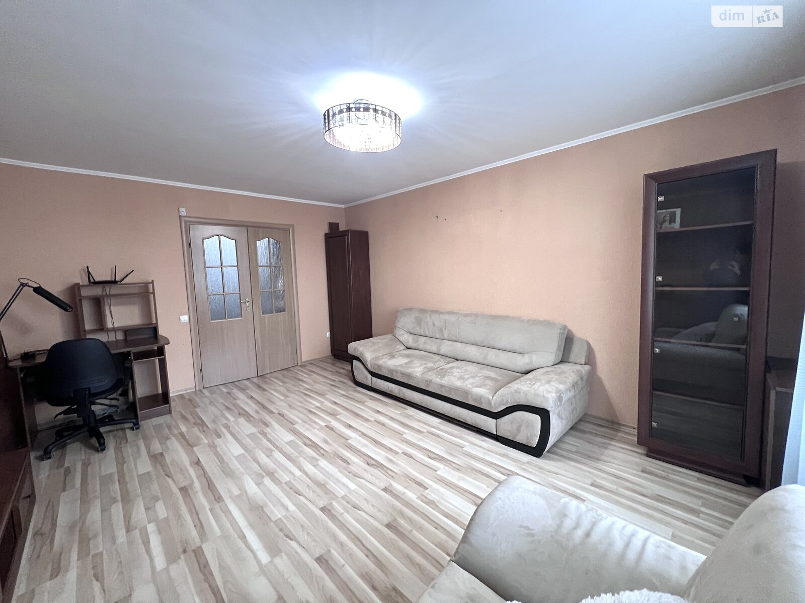 трикімнатна квартира в Тернополі, район Дружба, на вул. Будного Степана 32А в довготривалу оренду помісячно фото 1