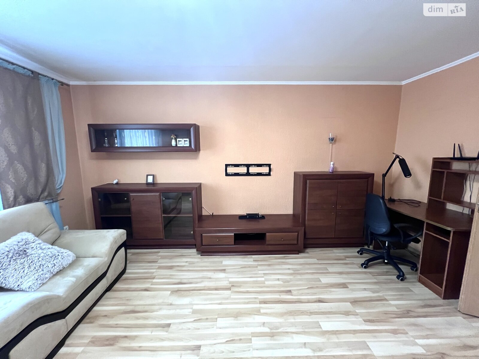 трикімнатна квартира в Тернополі, район Дружба, на вул. Будного Степана 32А в довготривалу оренду помісячно фото 1 трикімнатна квартира в Тернополі, район Дружба, на вул. Будного Степана 32А в довготривалу оренду помісячно фото 1