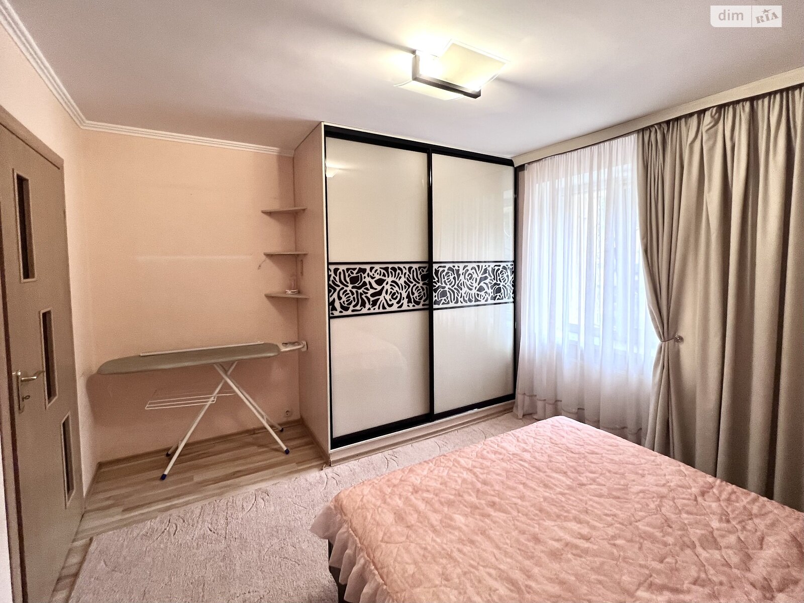 трикімнатна квартира в Тернополі, район Дружба, на вул. Будного Степана 32А в довготривалу оренду помісячно фото 1