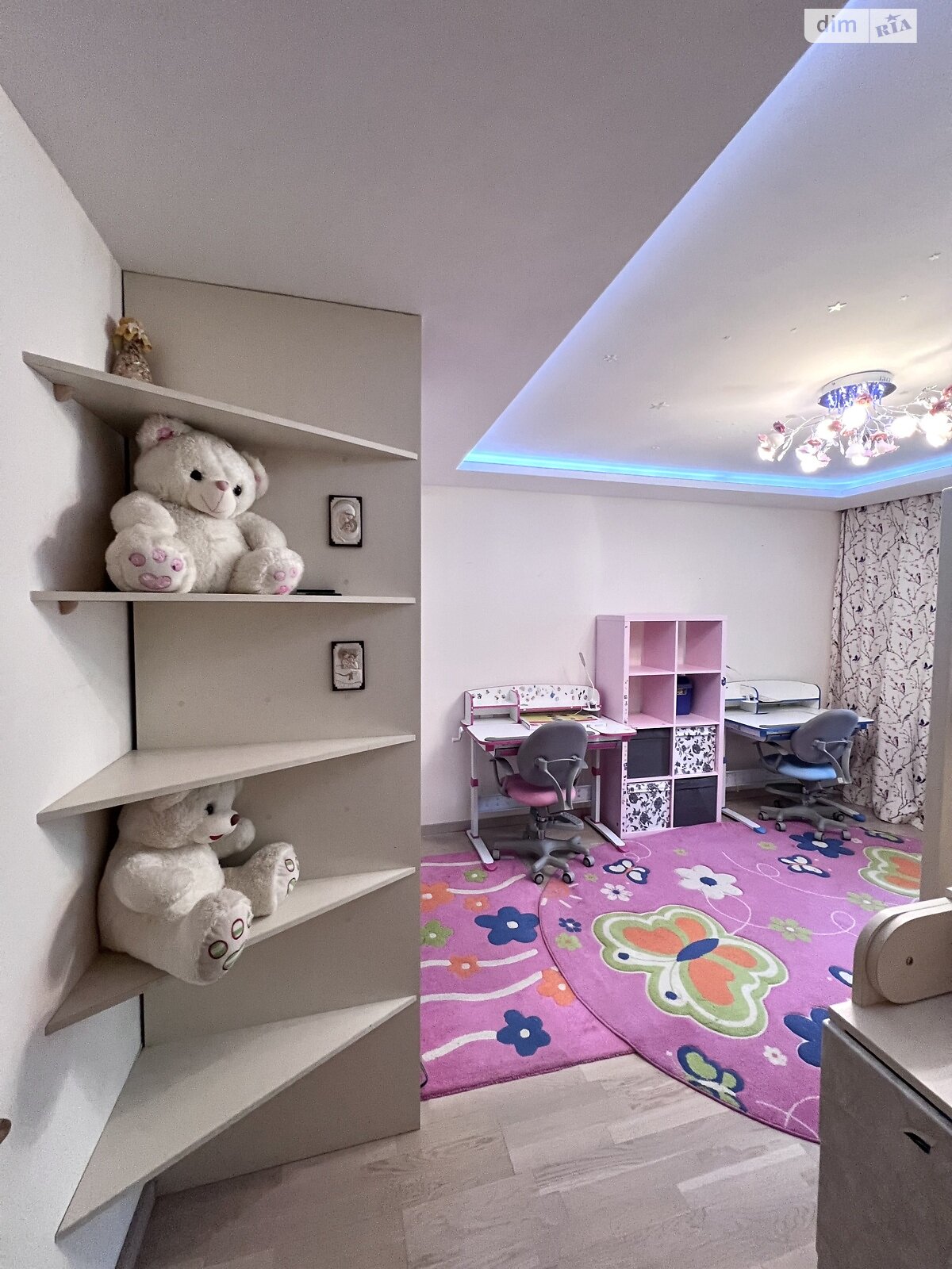 трикімнатна квартира в Тернополі, район Дружба, на вул. Будного Степана 32А в довготривалу оренду помісячно фото 1