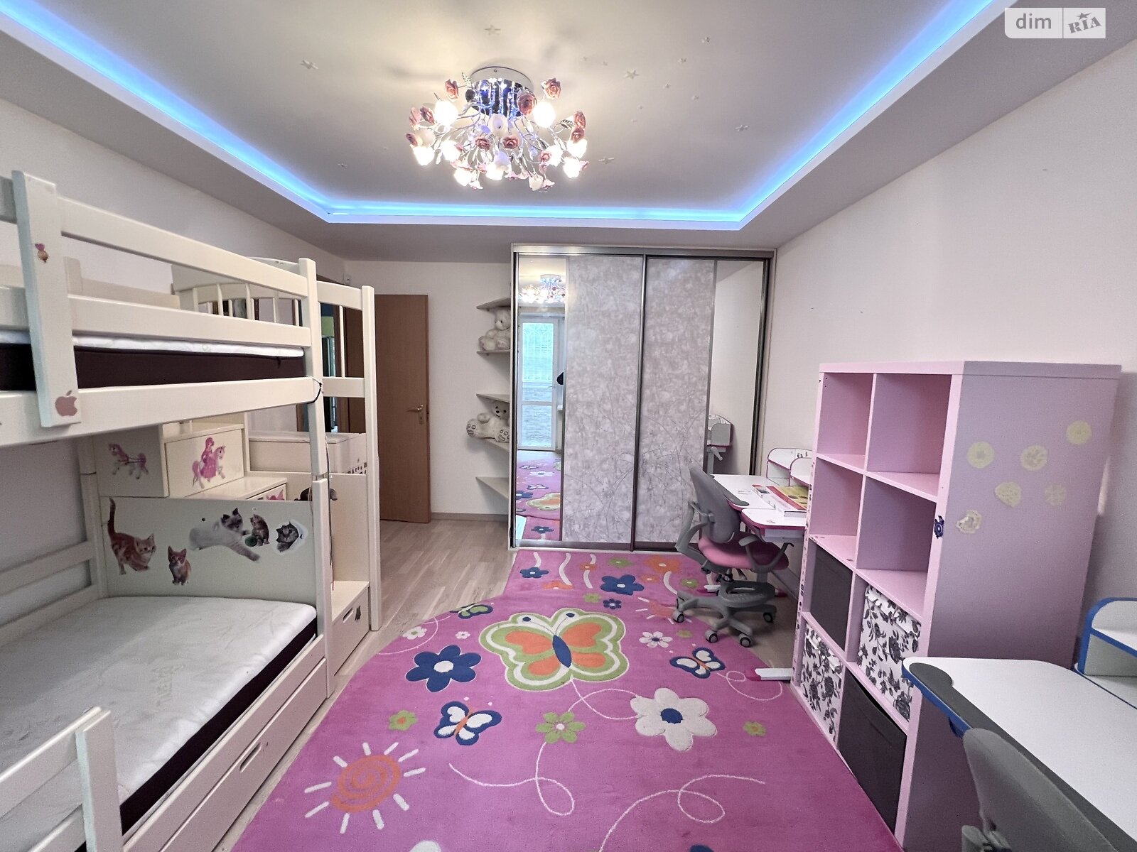 трикімнатна квартира в Тернополі, район Дружба, на вул. Будного Степана 32А в довготривалу оренду помісячно фото 1