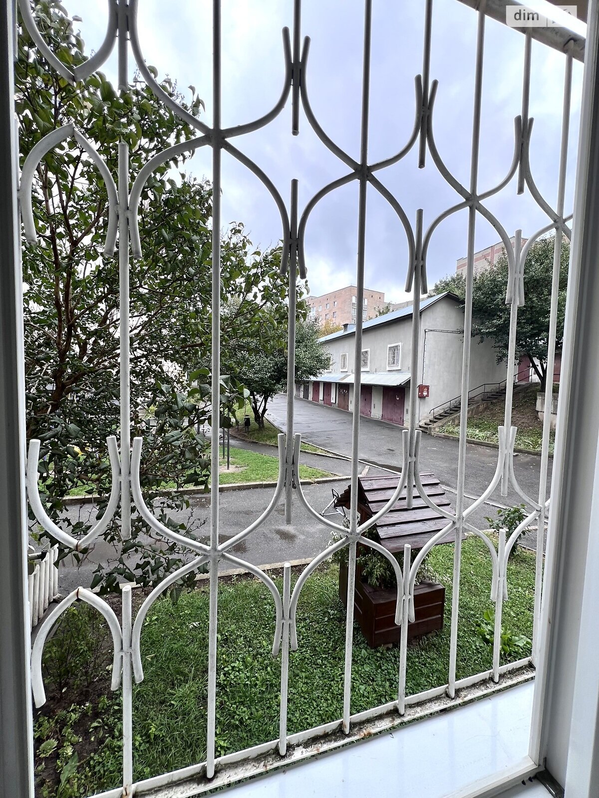 трикімнатна квартира в Тернополі, район Дружба, на вул. Будного Степана 32А в довготривалу оренду помісячно фото 1