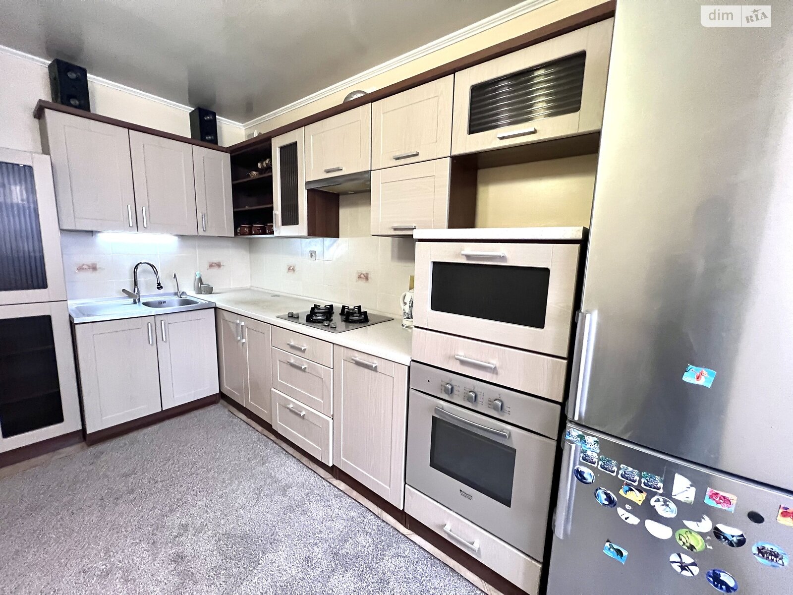 трикімнатна квартира в Тернополі, район Дружба, на вул. Будного Степана 32А в довготривалу оренду помісячно фото 1