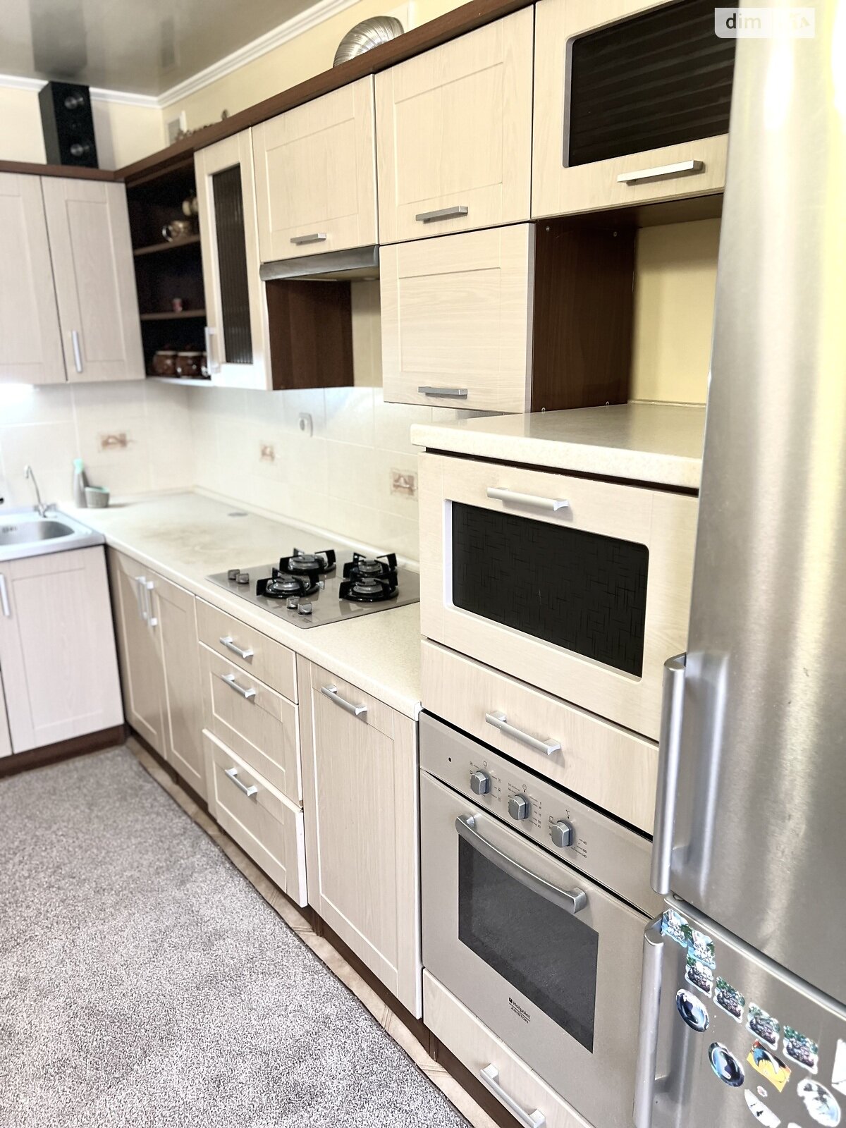 трикімнатна квартира в Тернополі, район Дружба, на вул. Будного Степана 32А в довготривалу оренду помісячно фото 1