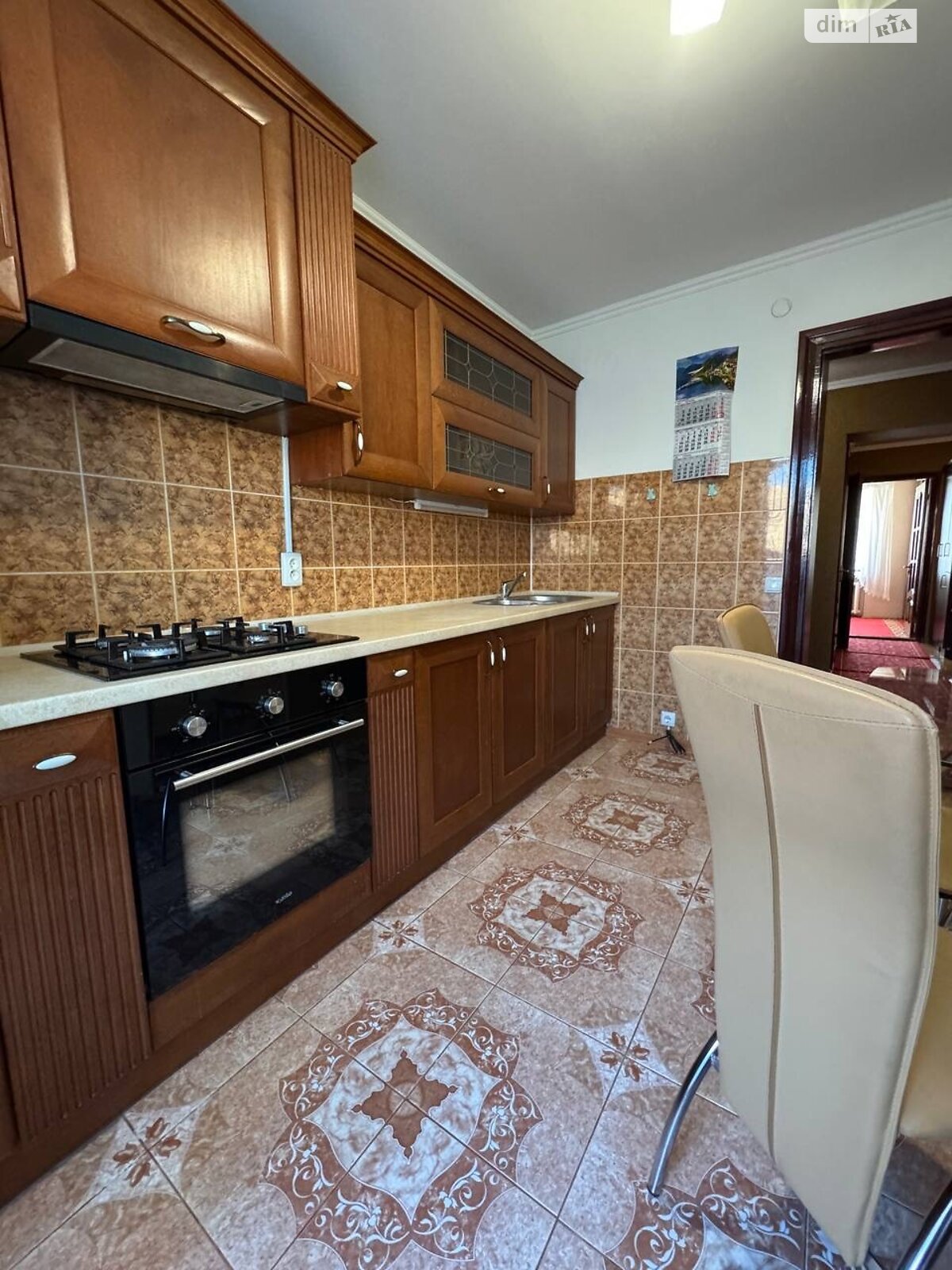 трехкомнатная квартира в Тернополе, район Дружба, на ул. Будного Степана 30 в аренду на долгий срок помесячно фото 1