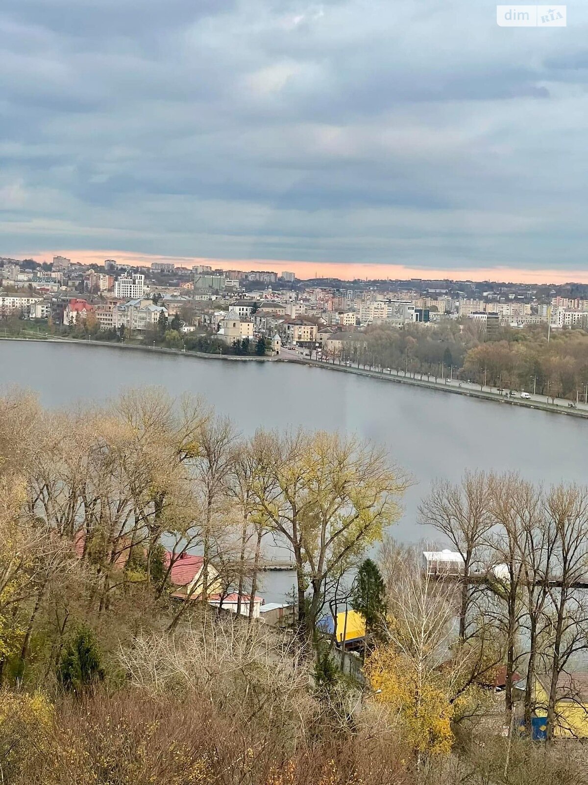 однокомнатная квартира в Тернополе, район Дружба, на ул. Чумацкая в аренду на долгий срок помесячно фото 1