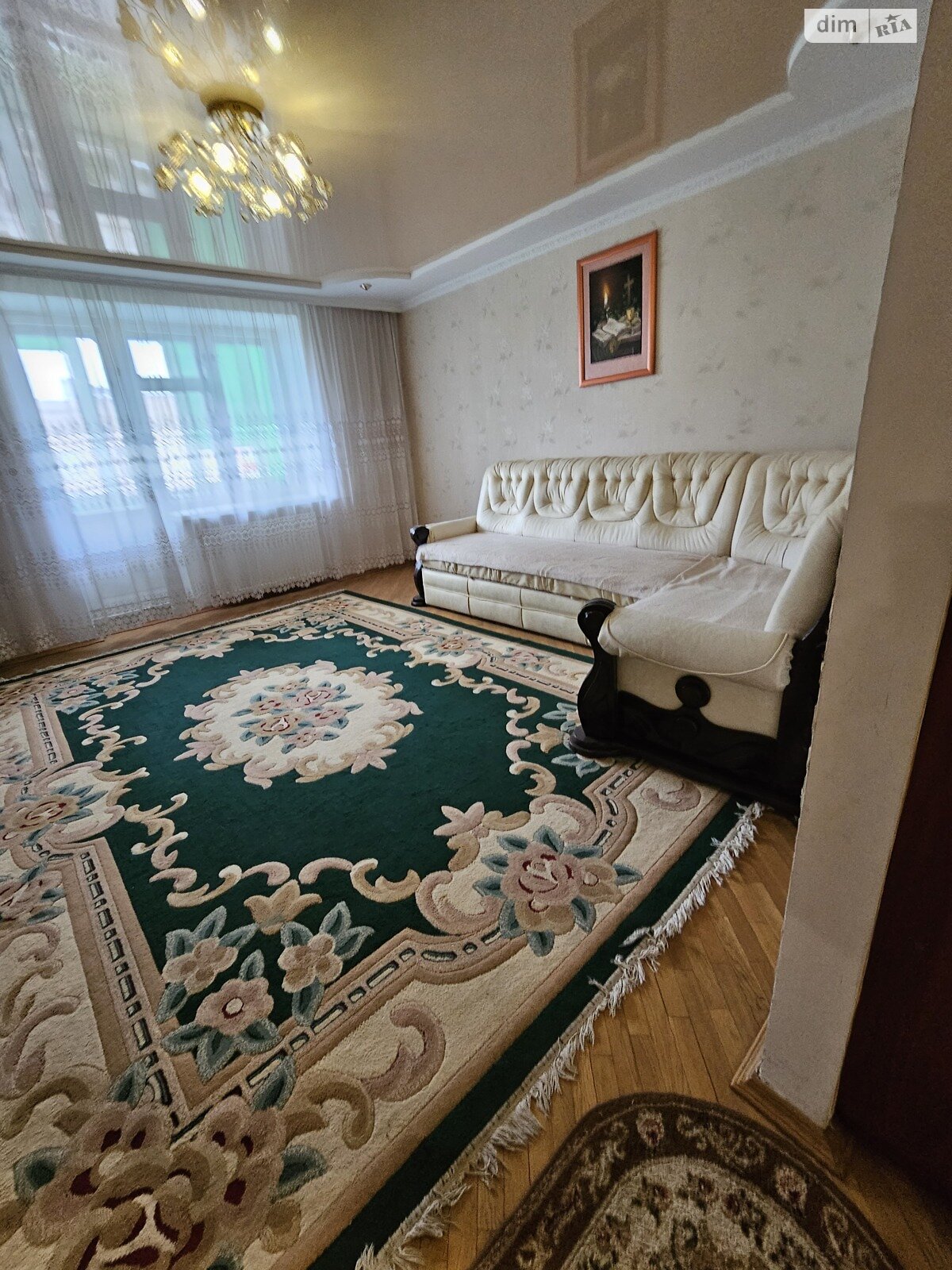 трикімнатна квартира в Тернополі, район Дружба, на вул. Карпенка 12В в довготривалу оренду помісячно фото 1 трикімнатна квартира в Тернополі, район Дружба, на вул. Карпенка 12В в довготривалу оренду помісячно фото 1