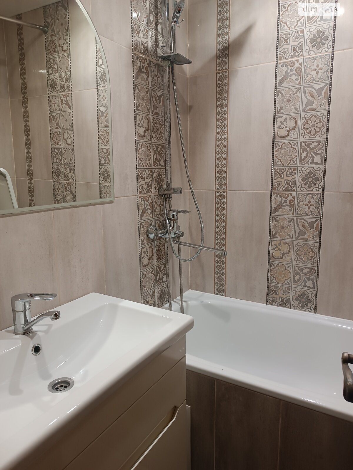 трехкомнатная квартира в Тернополе, район Дружба, на ул. Карпенко в аренду на долгий срок помесячно фото 1 трехкомнатная квартира в Тернополе, район Дружба, на ул. Карпенко в аренду на долгий срок помесячно фото 1