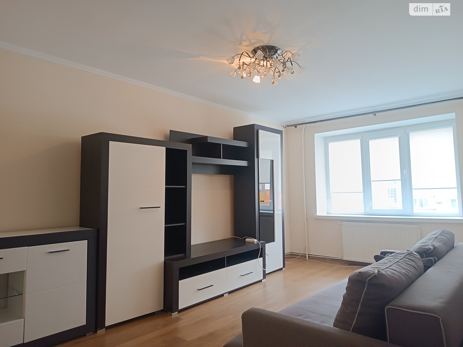 трехкомнатная квартира в Тернополе, район Дружба, на ул. Карпенко в аренду на долгий срок помесячно фото 1 трехкомнатная квартира в Тернополе, район Дружба, на ул. Карпенко в аренду на долгий срок помесячно фото 1