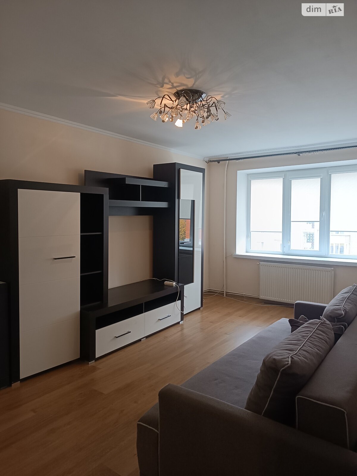 трехкомнатная квартира в Тернополе, район Дружба, на ул. Карпенко в аренду на долгий срок помесячно фото 1 трехкомнатная квартира в Тернополе, район Дружба, на ул. Карпенко в аренду на долгий срок помесячно фото 1