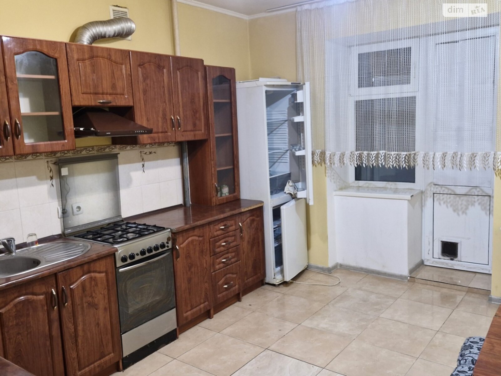 трехкомнатная квартира в Тернополе, район Дружба, на ул. Карпенко 34 в аренду на долгий срок помесячно фото 1 трехкомнатная квартира в Тернополе, район Дружба, на ул. Карпенко 34 в аренду на долгий срок помесячно фото 1