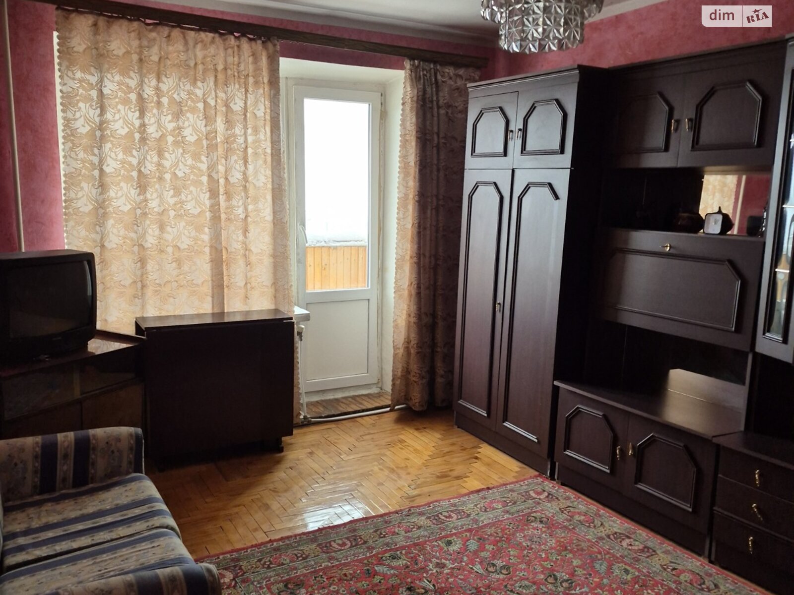 трехкомнатная квартира в Тернополе, район Дружба, на ул. Карпенко 6 в аренду на долгий срок помесячно фото 1