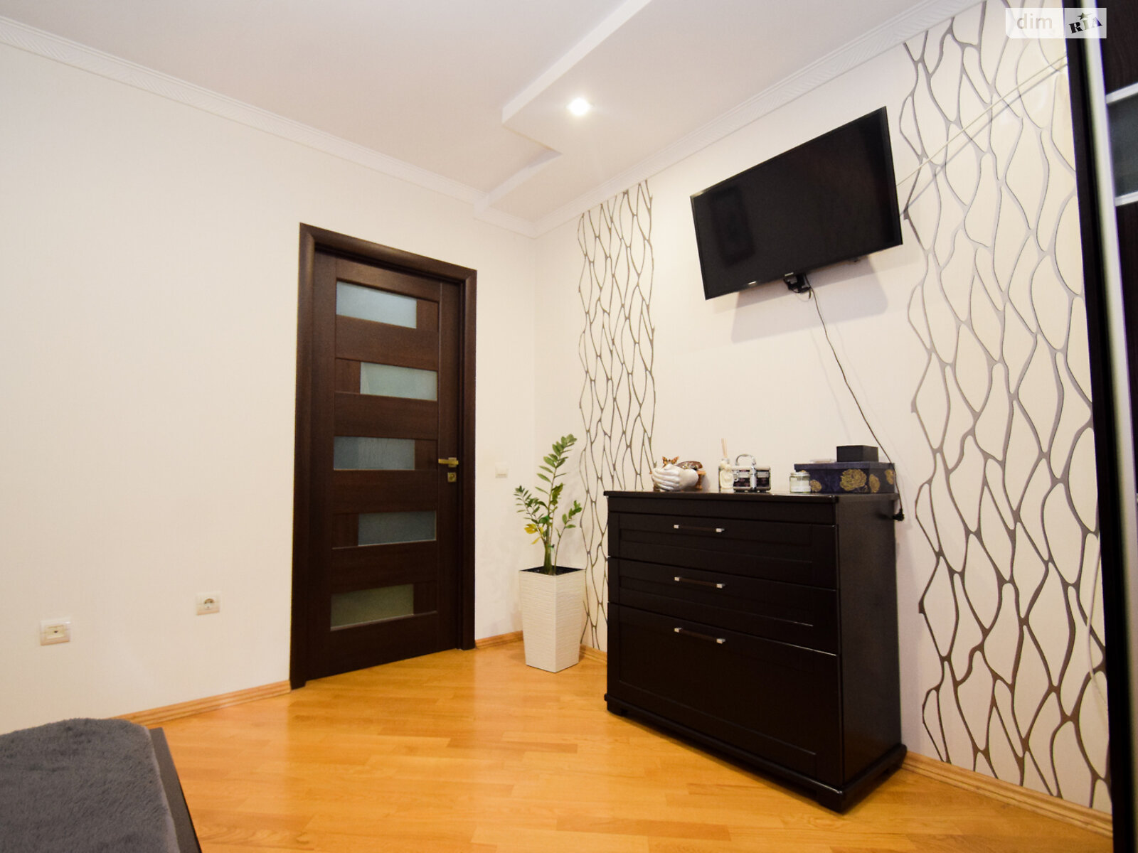 двухкомнатная квартира в Тернополе, район Дружба, на ул. Карпенко 18А в аренду на долгий срок помесячно фото 1