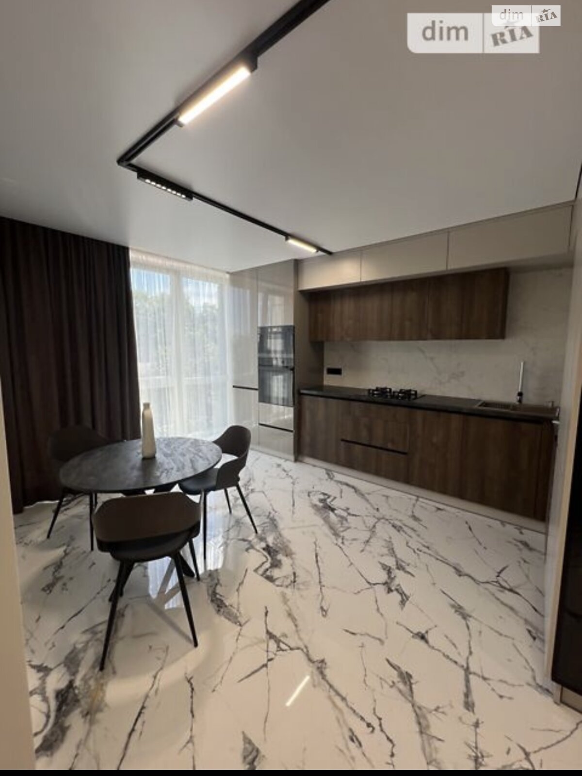 однокомнатная квартира в Тернополе, район Дружба, на пер. Кирпичный 2 в аренду на долгий срок помесячно фото 1 однокомнатная квартира в Тернополе, район Дружба, на пер. Кирпичный 2 в аренду на долгий срок помесячно фото 1