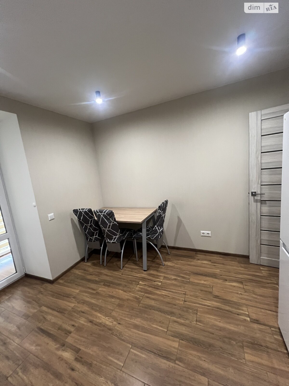 однокомнатная квартира в Тернополе, район Дружба, на пер. Кирпичный в аренду на долгий срок помесячно фото 1