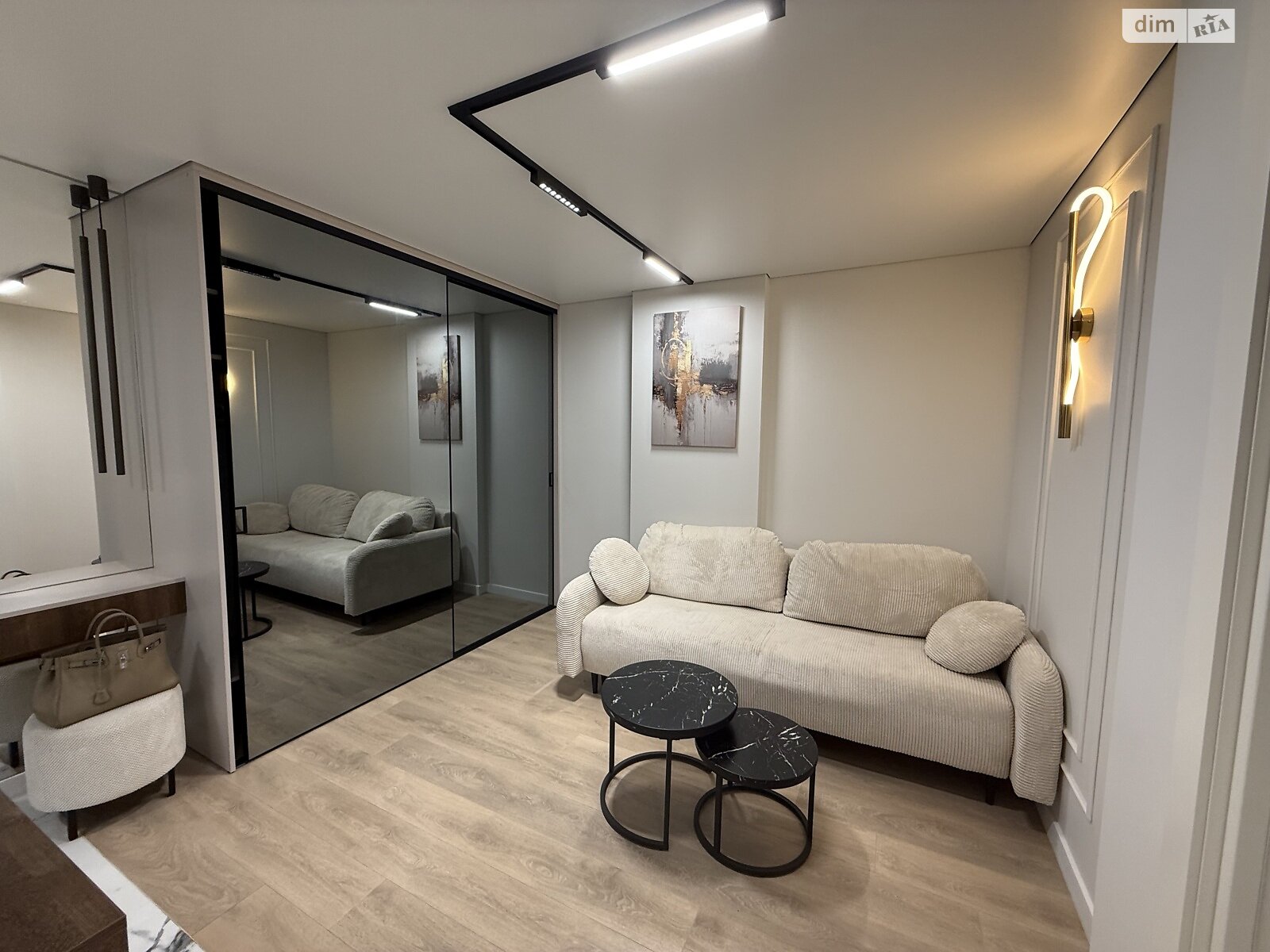 однокомнатная квартира в Тернополе, район Дружба, на пер. Кирпичный 2 в аренду на долгий срок помесячно фото 1 однокомнатная квартира в Тернополе, район Дружба, на пер. Кирпичный 2 в аренду на долгий срок помесячно фото 1