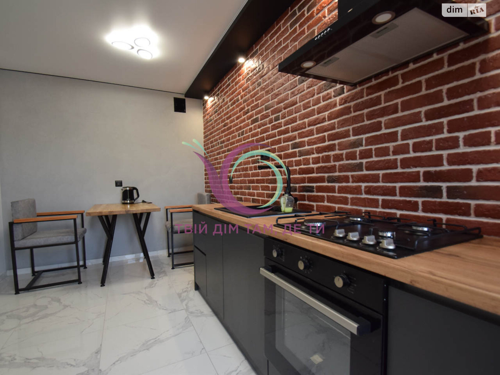 однокомнатная квартира в Тернополе, район Дружба, на пер. Кирпичный 2 в аренду на долгий срок помесячно фото 1