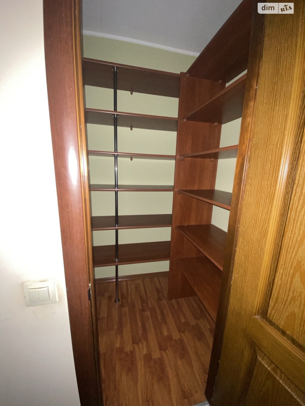 двухкомнатная квартира в Тернополе, район Дружба, на ул. Кривоноса Максима 7 в аренду на долгий срок помесячно фото 1