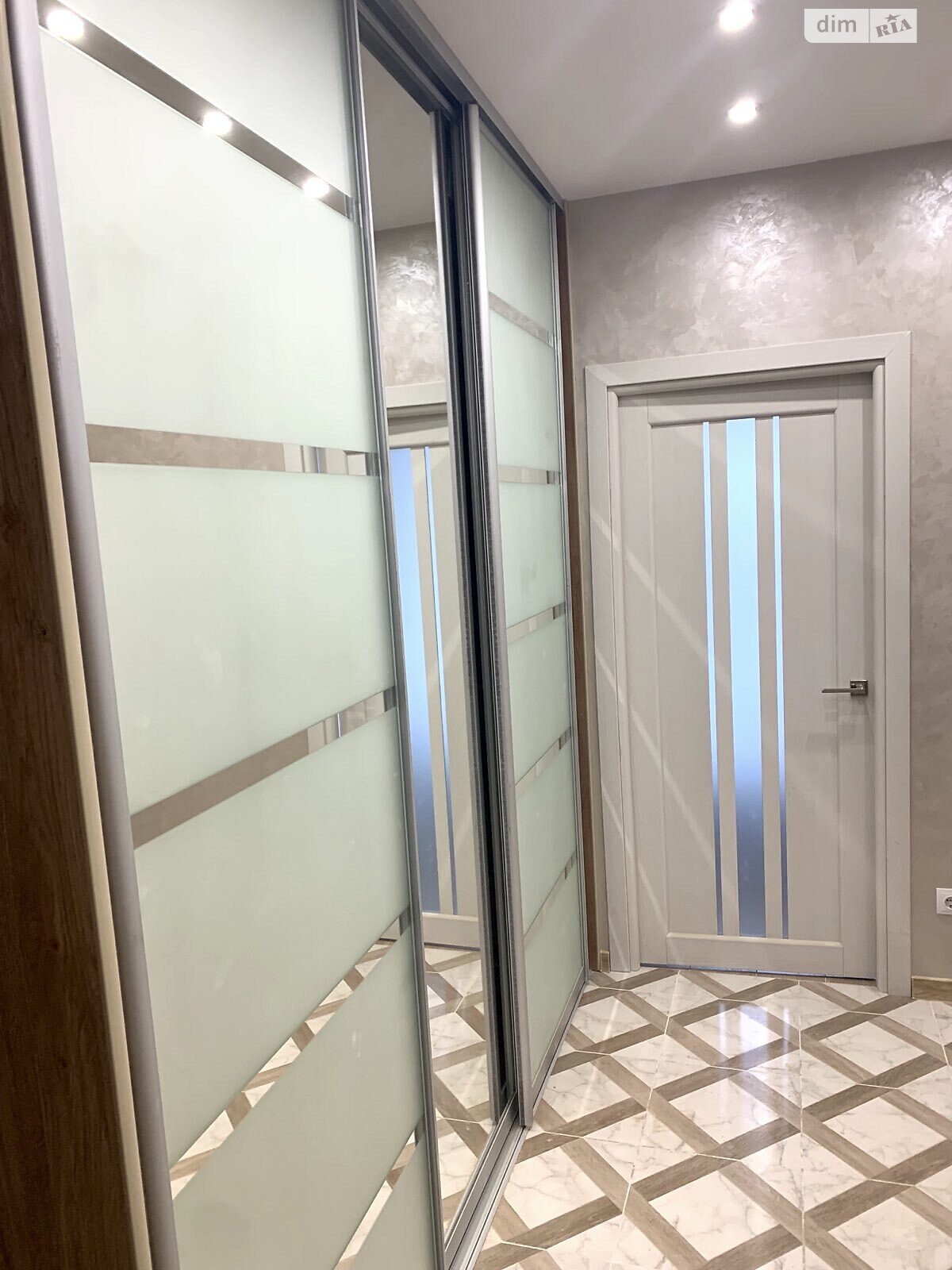 однокомнатная квартира в Тернополе, район Дружба, на ул. Мира 4В в аренду на долгий срок помесячно фото 1