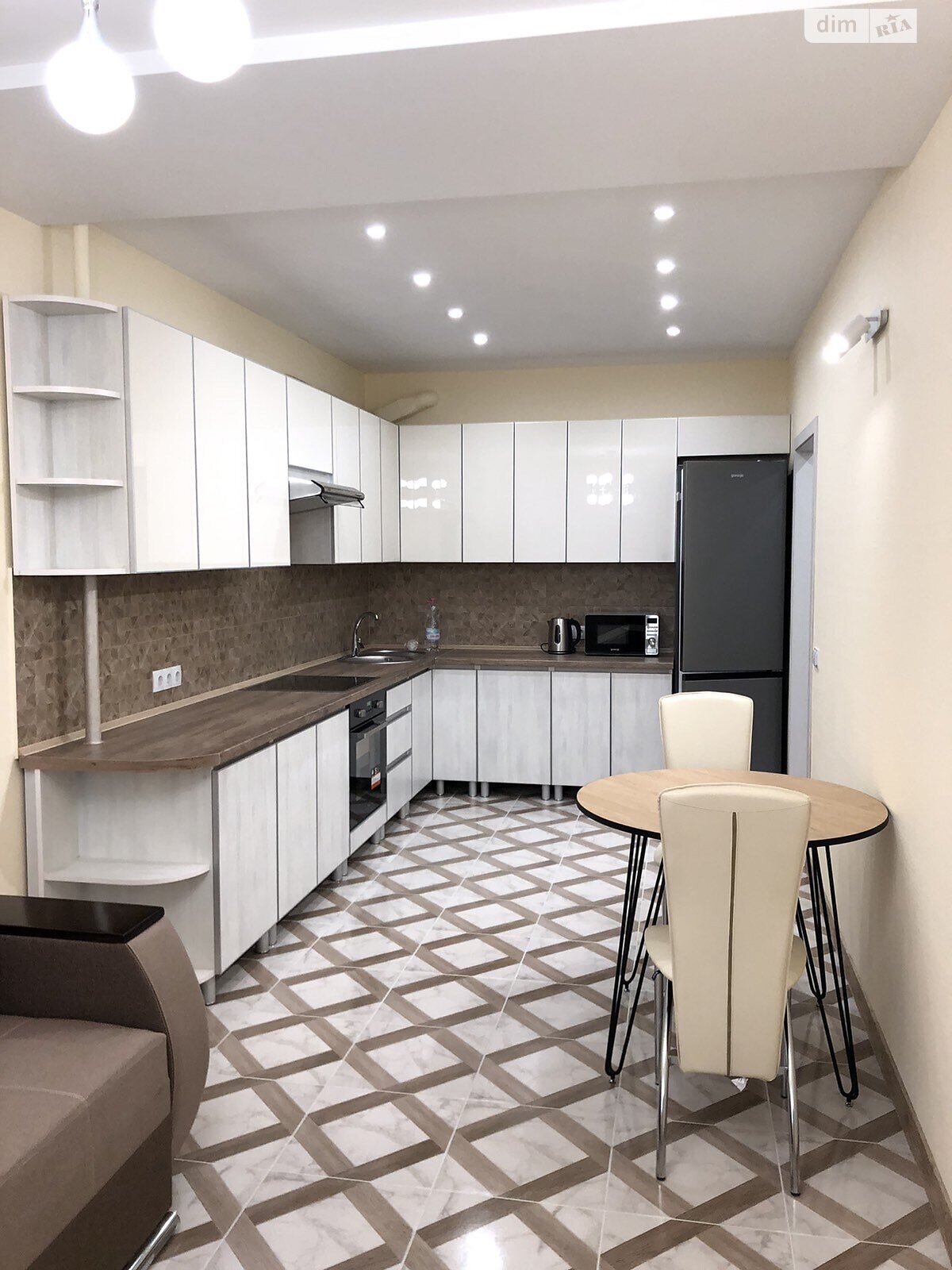 однокомнатная квартира в Тернополе, район Дружба, на ул. Мира 4В в аренду на долгий срок помесячно фото 1