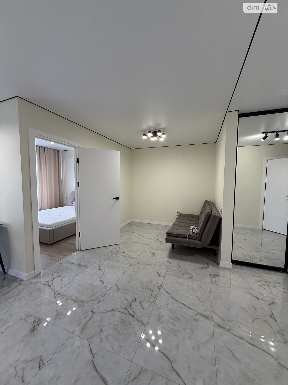 однокомнатная квартира в Тернополе, район Дружба, на ул. Обьездная в аренду на долгий срок помесячно фото 1 однокомнатная квартира в Тернополе, район Дружба, на ул. Обьездная в аренду на долгий срок помесячно фото 1