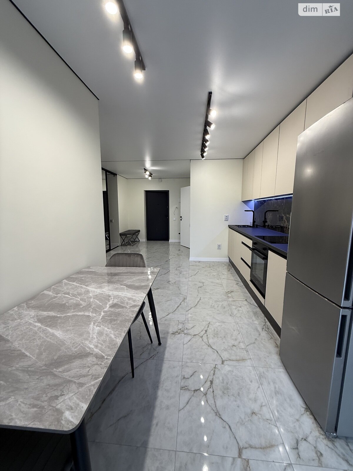 однокомнатная квартира в Тернополе, район Дружба, на ул. Обьездная в аренду на долгий срок помесячно фото 1 однокомнатная квартира в Тернополе, район Дружба, на ул. Обьездная в аренду на долгий срок помесячно фото 1