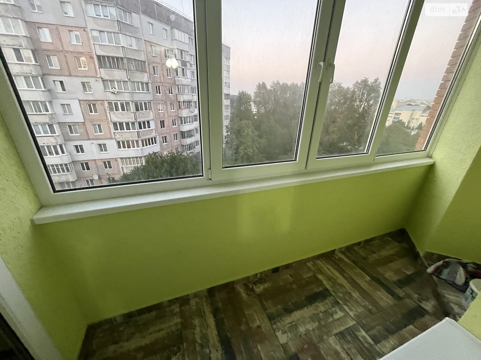 трехкомнатная квартира в Тернополе, район Дружба, на бул. Просвещения в аренду на долгий срок помесячно фото 1