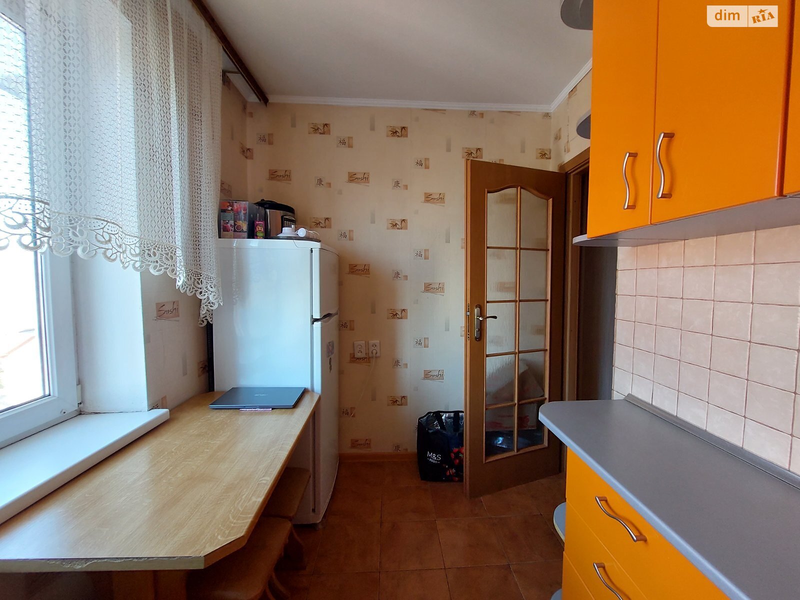 однокомнатная квартира с мебелью в Тернополе, район Дружба, на бул. Просвещения 10 в аренду на долгий срок помесячно фото 1